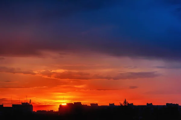 Silhouettes Roofs City Houses Sky Background Clouds Sunset — Stock Photo, Image