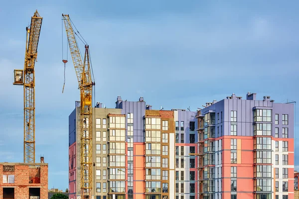 Tower Cranes New Buildings Background Blue Sky — Stock Photo, Image