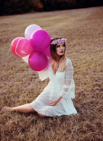 Young Beautiful Woman Sitting Balloons — Stock Photo, Image
