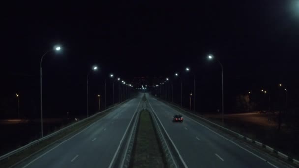 Autobahna Aérea Nocturna Tiro Camino Oscuro Solitario Sin Las Máquinas — Vídeos de Stock
