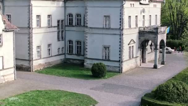 Luftaufnahme Der Burg Schonborn Ist Eines Der Schönsten Und Berühmtesten — Stockvideo