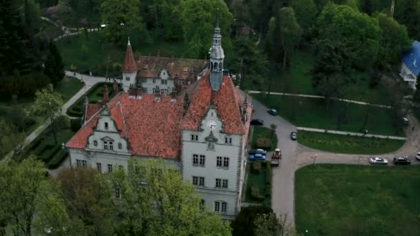Flygfoto Över Slottet Schonborn Vackraste Och Mest Berömda Byggnaderna Karpaterna — Stockvideo