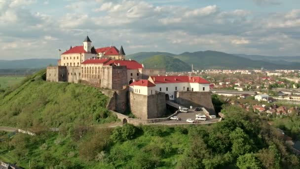 Vista Aérea Castelo Palanok Castelo Mukachevo Castelo Histórico Cidade Mukacheve — Vídeo de Stock