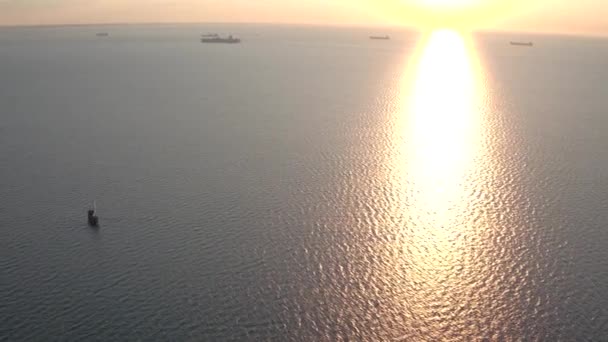 Letecký Pohled Loď Plující Černém Moři Ukrajina Plachetnice Moři Suché — Stock video