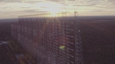 Havadan görünümü Duga-1 dizi thechernobyl dışlama bölgesi içinde. Duga Sovietover--horizonused Sovietmissile defenseearly uyarı radarnetwork bir parçası olarak yapıldı.