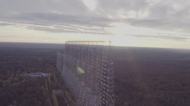Havadan görünümü Duga-1 dizi thechernobyl dışlama bölgesi içinde. Duga Sovietover--horizonused Sovietmissile defenseearly uyarı radarnetwork bir parçası olarak yapıldı.
