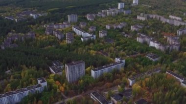 Pripyat şehrin havadan görünümü. Pripyat dönme dolap ve terk edilmiş evleri Chernobyl disasterpanoramic görünümünü sonra kuzey Ukrayna'daki hayalet kasaba. Çernobil dışlama bölgesi