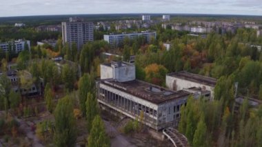 Pripyat şehrin havadan görünümü. Pripyat dönme dolap ve terk edilmiş evleri Chernobyl disasterpanoramic görünümünü sonra kuzey Ukrayna'daki hayalet kasaba. Çernobil dışlama bölgesi