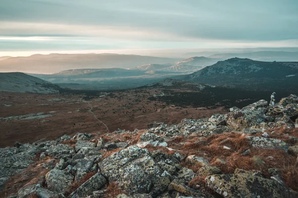 Pintoresca Vista Meseta Desde Cima Del Monte Irimel Día Soleado —  Fotos de Stock