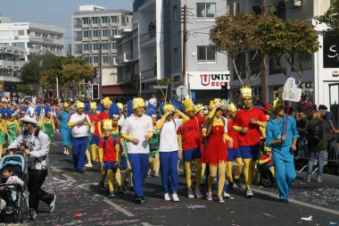 Limasol, Kıbrıs, 26 Şubat 2017: Yıllık Limasol karnaval, Grand karnaval geçit Başpiskopos Makarios III cadde üzerinde