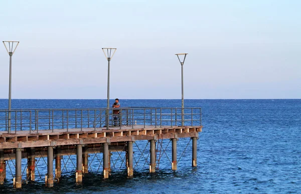 Limassol Cyprus March 19Th 2017 Pier Molos Promenade Spring Evening — Stock Photo, Image