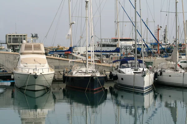 Limassol Chipre Novembro 2018 Vista Dos Iates Barcos Porto Limassol — Fotografia de Stock