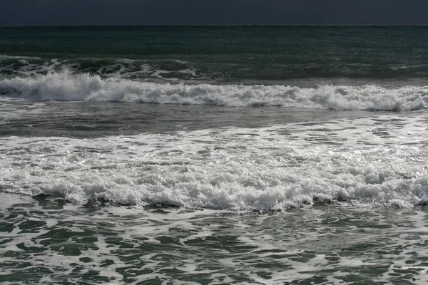 Vista Panoramica Del Mare Mediterraneo Tempestoso Dal Lungomare Limassol Gennaio — Foto Stock