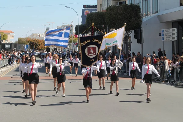 Limassol Kypr Března 2019 Kypr Vysokoškolských Studentů Pochoduje Podél Avenue — Stock fotografie