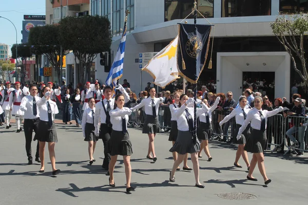 Limassol Chypre Mars 2019 Des Lycéens Uniforme Défilent Long Avenue — Photo