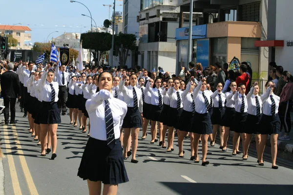 Limassol Zypern März 2019 Gymnasiasten Uniform Marschieren Während Der Parade — Stockfoto