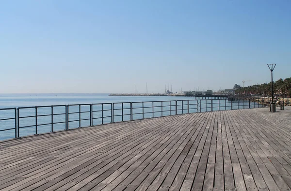 Limassol Chipre Marzo 2019 Muelle Madera Paseo Marítimo Molos Con — Foto de Stock