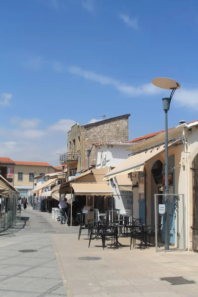 Limassol Cyprus April 2019 Toeristische Straat Oude Stad Met Terrasjes — Stockfoto