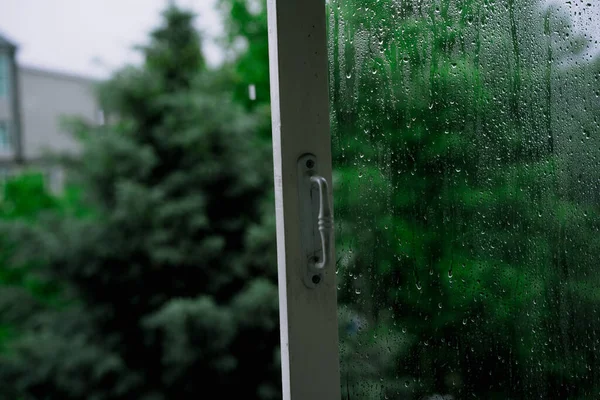 Fenêtre Ouverte Avec Verre Après Pluie — Photo