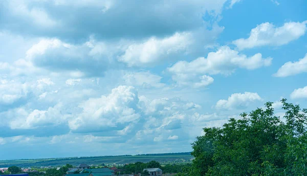 Nubes Que Atraviesan Horizonte — Foto de Stock