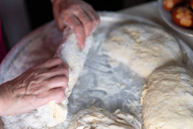 Unun yüzeyinde gübre.