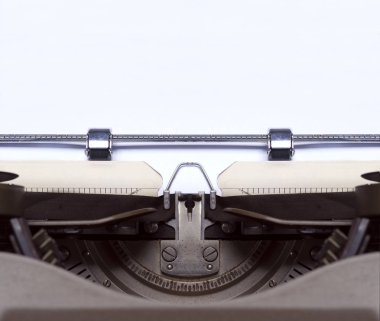 Boş kağıt - kopya alanı ile yatay imge ile eski bir daktilo closeup.