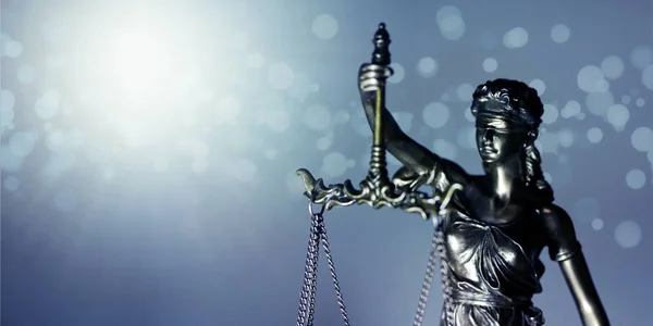 Standbeeld Van Themis Godin Van Rechtvaardigheid Close Afbeelding Met Kopieerruimte — Stockfoto