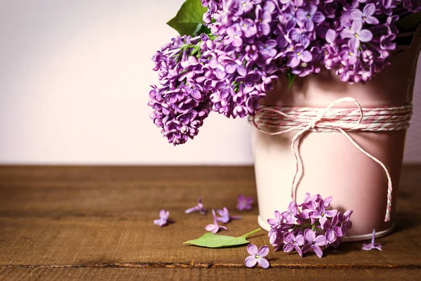 Güzel bir demet leylak