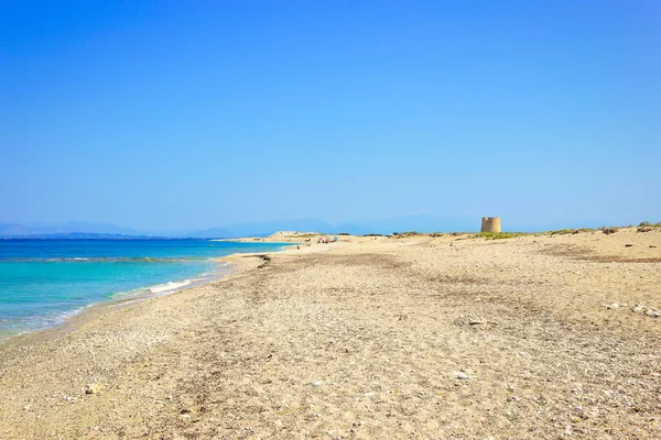 Día soleado en la playa de Ai Giannis (Gyra) — Foto de Stock