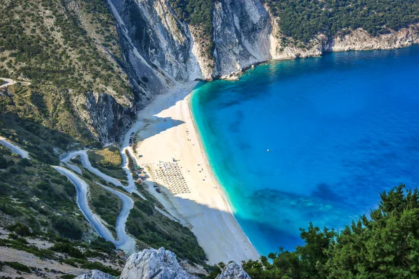Beroemd strand Mirtos op het eiland Kefalonia in Griekenland — Stockfoto