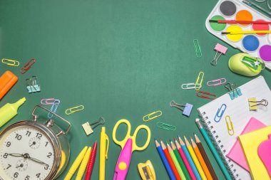 Eğitim veya okul geçmişine geri dön