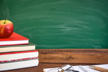 Eğitim veya okul geçmişine geri dön