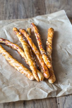 Breadsticks parşömen üzerine