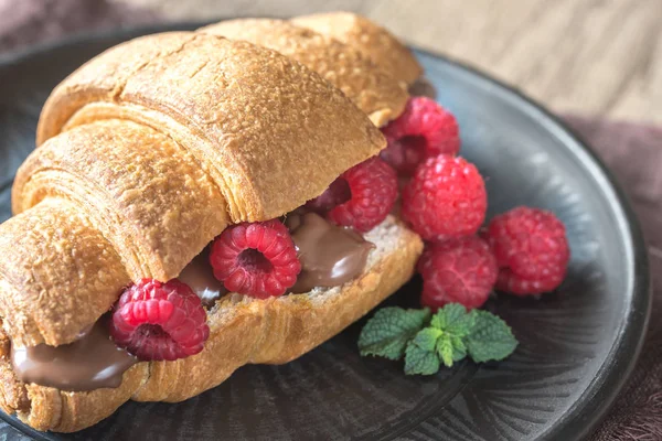 Croissant Chocolate Paste Fresh Raspberries — Stock Photo, Image
