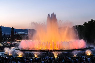 Montjuic ışık gösterisi Barcelona sihirli çeşmesi