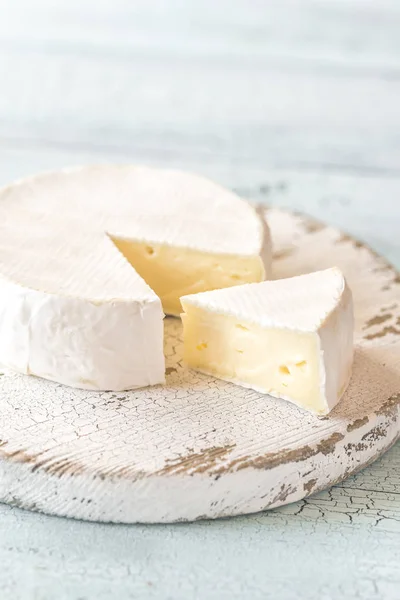Camembert Cheese Wooden Board — Stock Photo, Image
