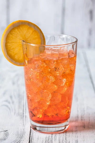 Copo Aperol Spritz Cocktail Fundo Madeira Branca — Fotografia de Stock