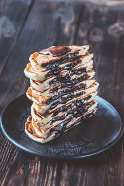 Çikolata doldurulmuş krep yakın çekim