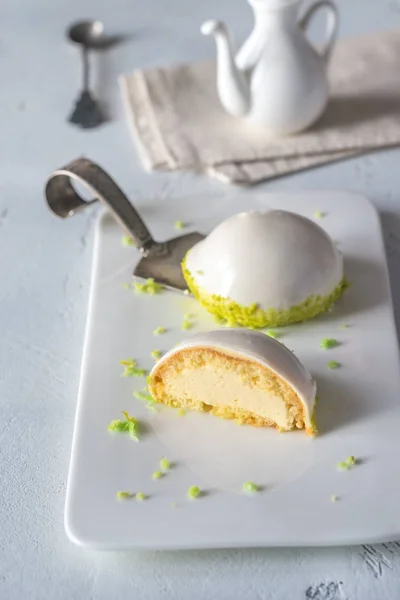 Torte Spagna Glassa Yogurt Con Crolli Pistacchio — Foto Stock