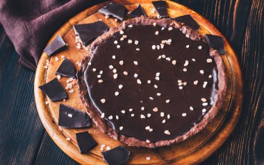 Çikolata tuzlu tart yakın çekim