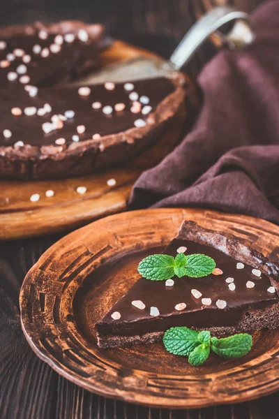 Portion Schokolade Gesalzene Torte — Stockfoto