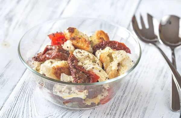 Caprese Panzanella Salada Com Tomate Seco Sol — Fotografia de Stock