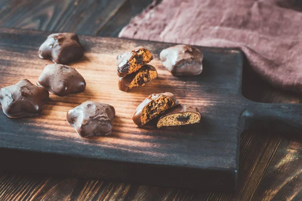 Gingerbread Stars Wooden Board — Stock Photo, Image