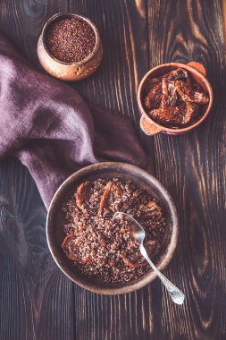 Kurutulmuş domates ile kırmızı quinoa bölümünü: Ana sayfa görünümü