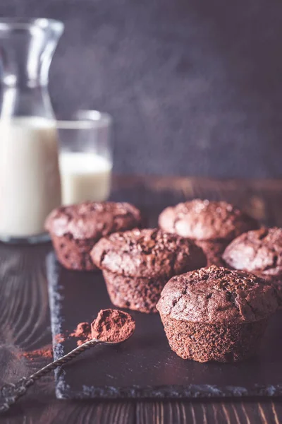 Chokladmuffins Svarta Stenskivan — Stockfoto