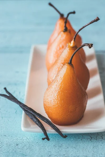 Gepocheerde Peren Rozenwijn Het Bord — Stockfoto