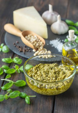 pesto için malzemeler