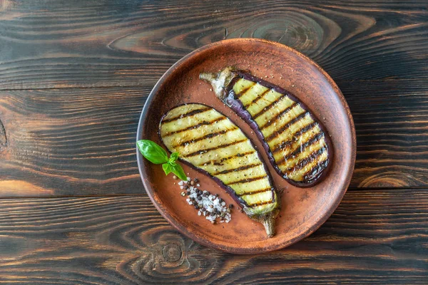 Grilled slices of aubergine — Stock Photo, Image