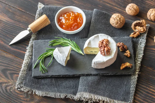 Cambozola cheese close-up — Stock Photo, Image