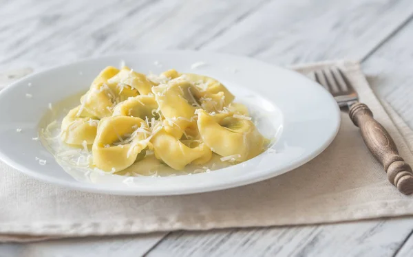 Tortelloni fylld med ricotta — Stockfoto